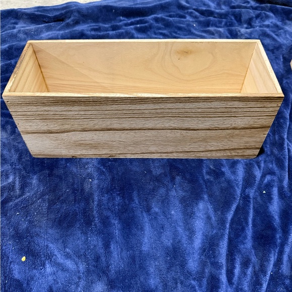 Wooden Trinket Box/ flower box- Natural Wood - Picture 2 of 3